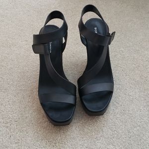 BCBG wedge sandal size 9